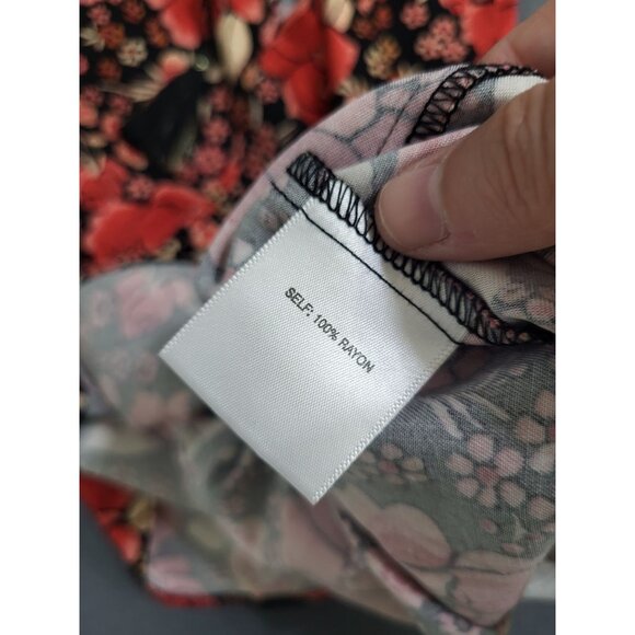 ROSE + OLIVE Women's SZ LG Floral Tank Top Blouse - Picture 8 of 8